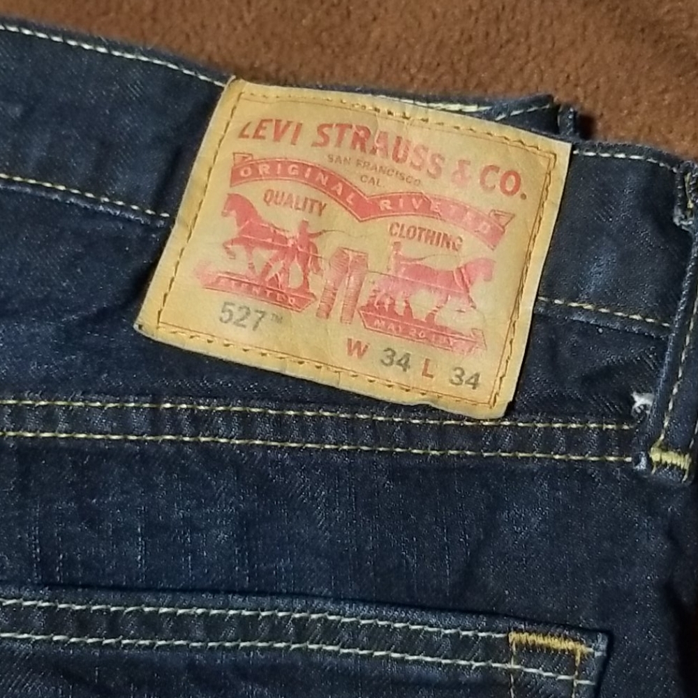 Levi's 527
